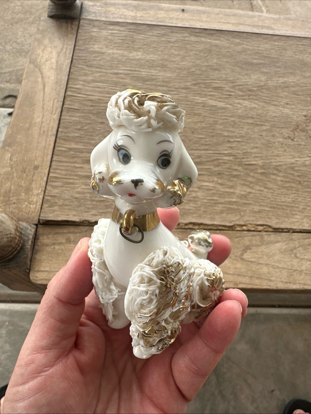 Vintage 50's~**White Spaghetti*Poodle Dog* Figurine~Gold TrimSitting